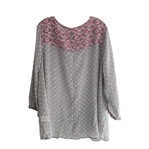 Maurices Gray Pink Floral V-Neck Lightweight Long Sleeve Boho Top Womans Size 3x - Picture 2 of 6